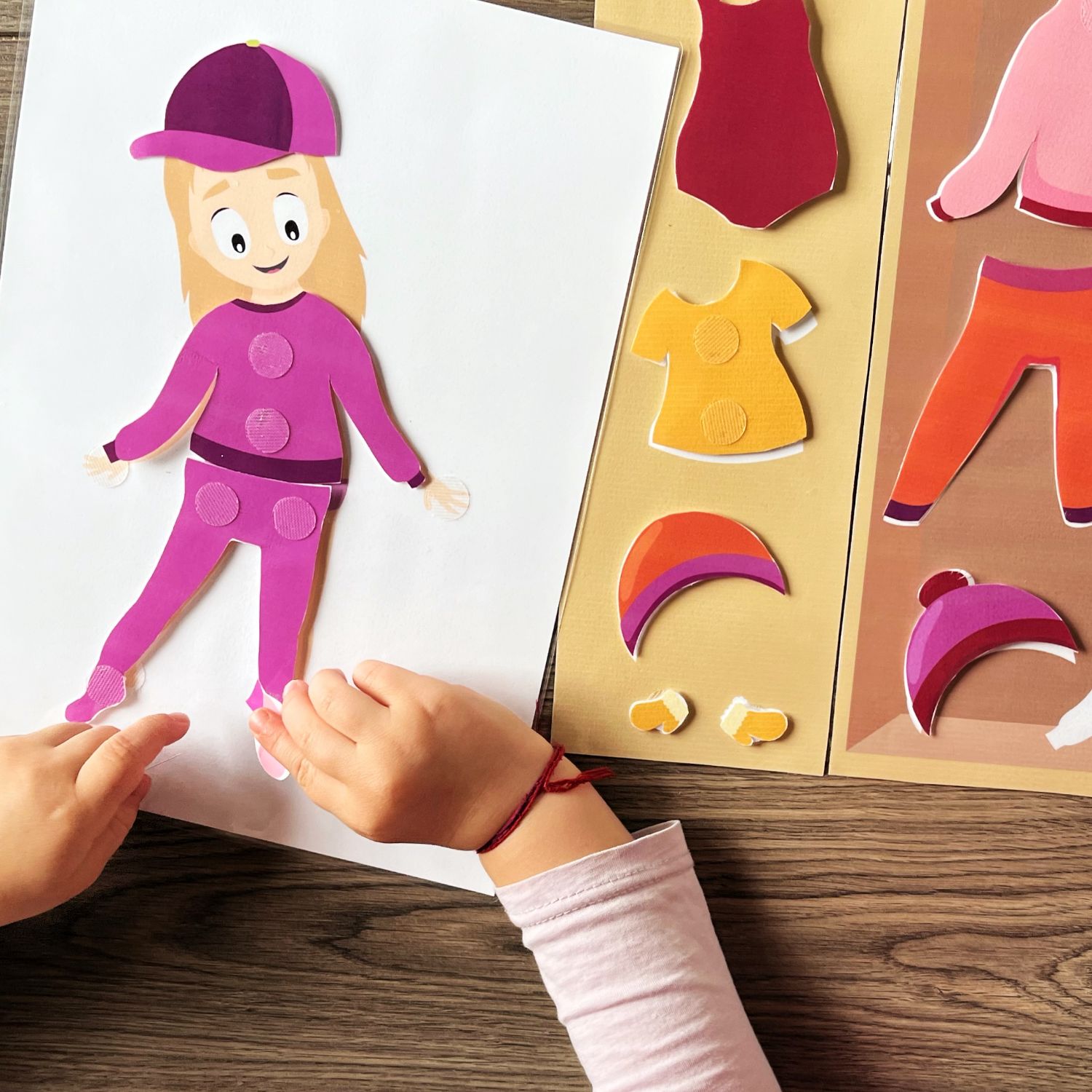 Oblečení, aktivity na suchý zip, PDF