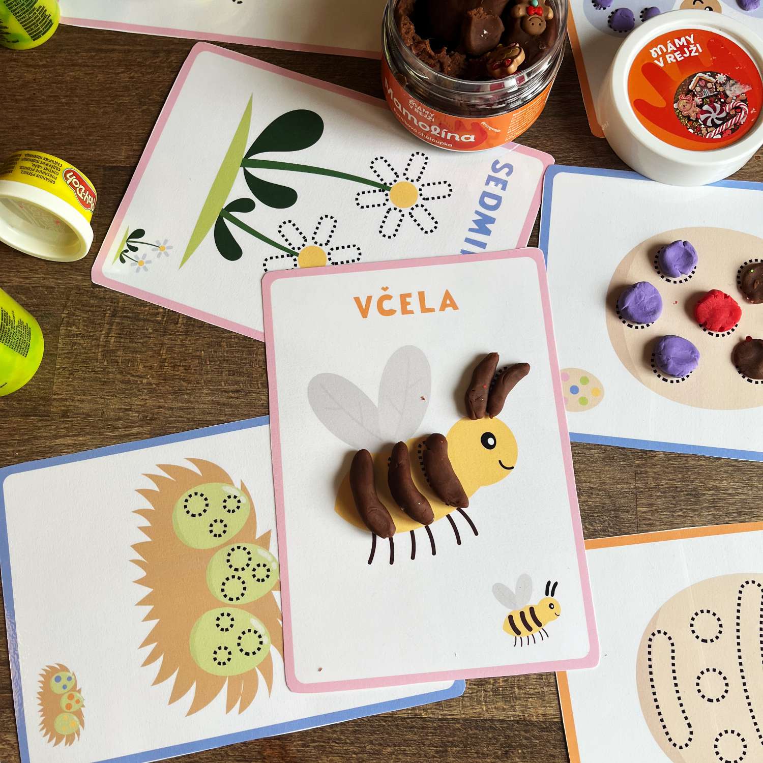 Podložky pod modelínu jaro, PDF